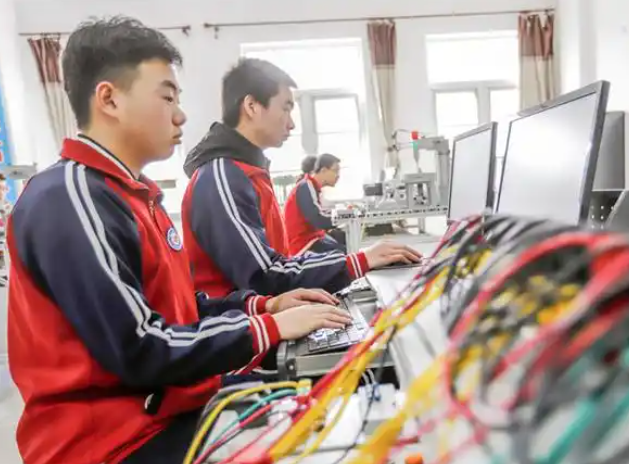 添加教育元素鼓舞高中校园与工作校园打开工作体会社会实践 添加教育元素鼓舞高中校园与工作校园打开工作体会社会实践