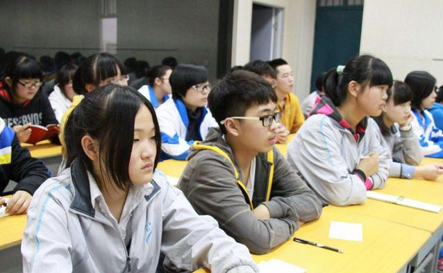 上好学的热切等更有教育资源分配长期不均学区区分固化的积弊 上好学的热切等更有教育资源分配长期不均学区区分固化的积弊